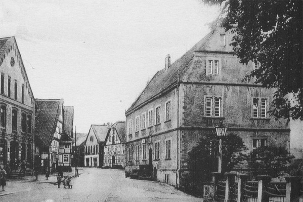 Rathaus Nieheim im Jahre 1910